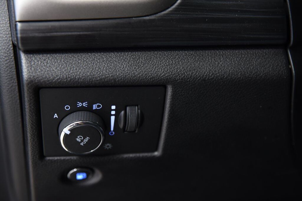 2020 Jeep Grand Cherokee Altitude Akron