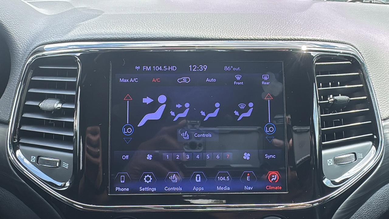 2020 Jeep Grand Cherokee Altitude  Selma TX