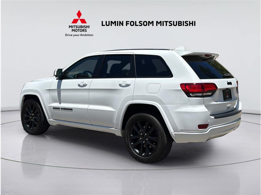2020 Jeep Grand Cherokee Altitude Sport Utility 4D
