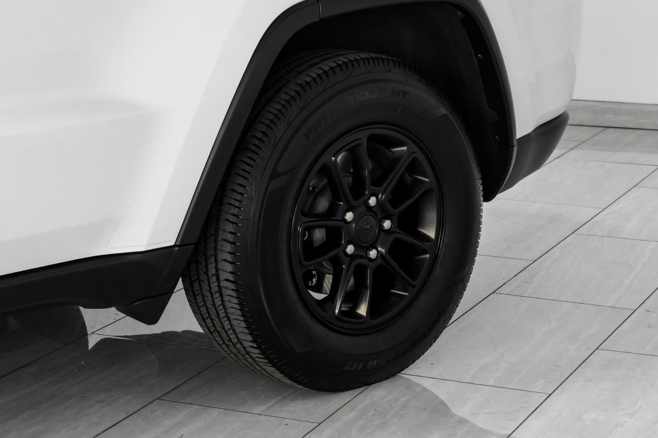 2020 Jeep Grand Cherokee Laredo photo 47