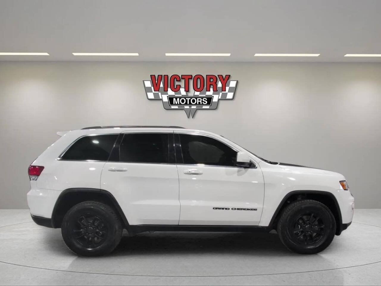2020 Jeep Grand Cherokee Laredo 4x4 4dr SUV Lake Orion MI