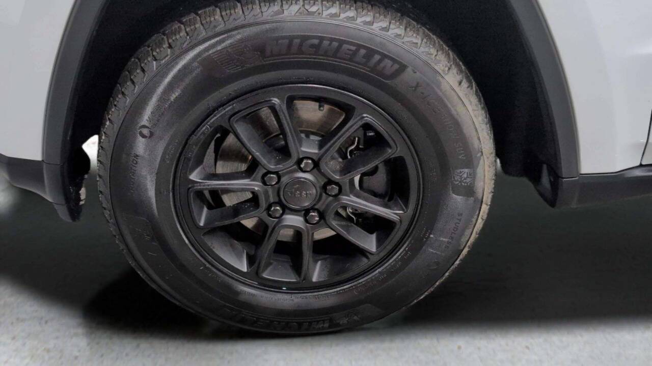 2020 Jeep Grand Cherokee Laredo 4x4 4dr SUV Lake Orion MI