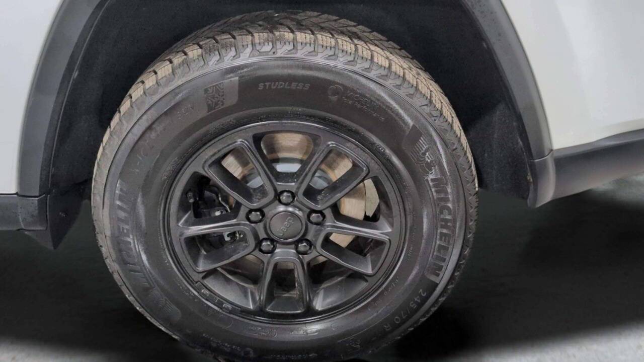 2020 Jeep Grand Cherokee Laredo 4x4 4dr SUV Lake Orion MI