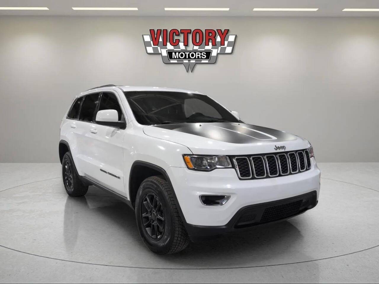 2020 Jeep Grand Cherokee Laredo 4x4 4dr SUV