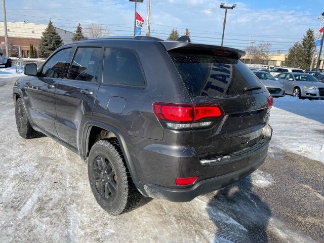 2020 Jeep Grand Cherokee Laredo