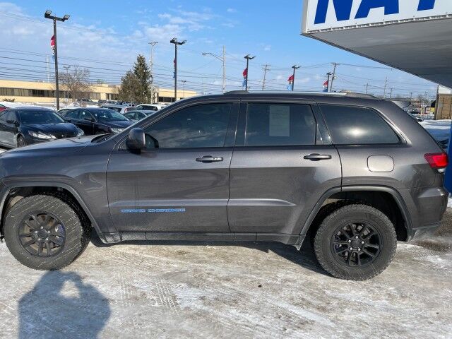 2020 Jeep Grand Cherokee Laredo