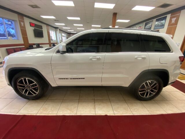 2020 Jeep Grand Cherokee Laredo E 4X2