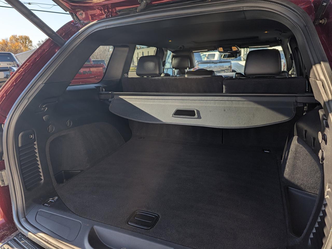 2020 Jeep Grand Cherokee Limited 4x4 | V6 Pentastar | Nappa Leather Heated Vented Seats | NAV | Power Sunroof Redwater AB
