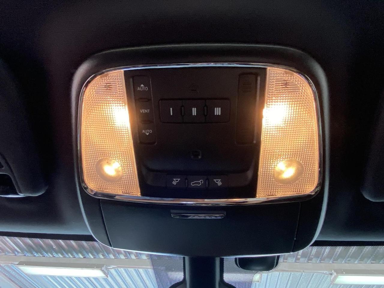2020 Jeep Grand Cherokee Limited photo 26