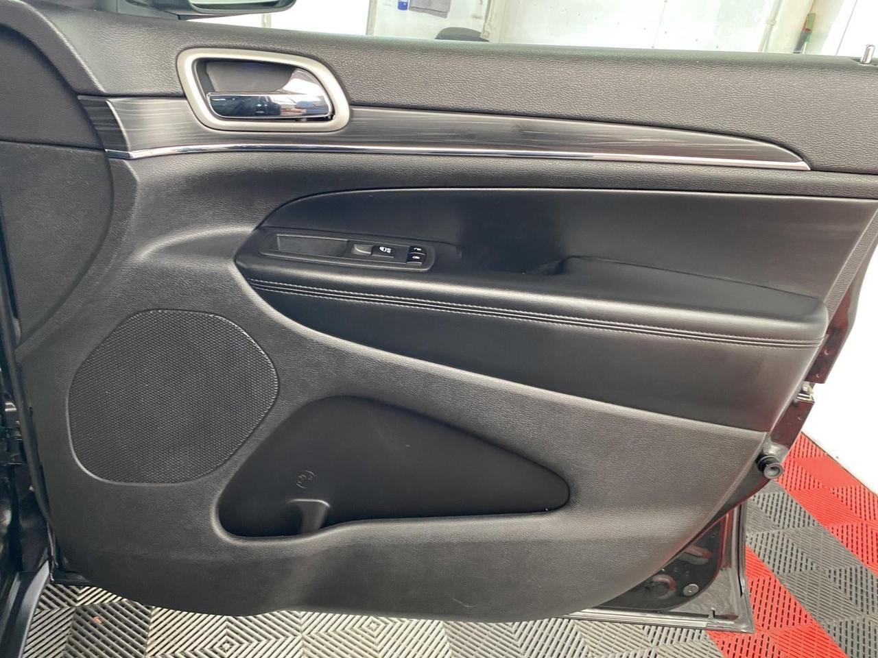 2020 Jeep Grand Cherokee Limited photo 5