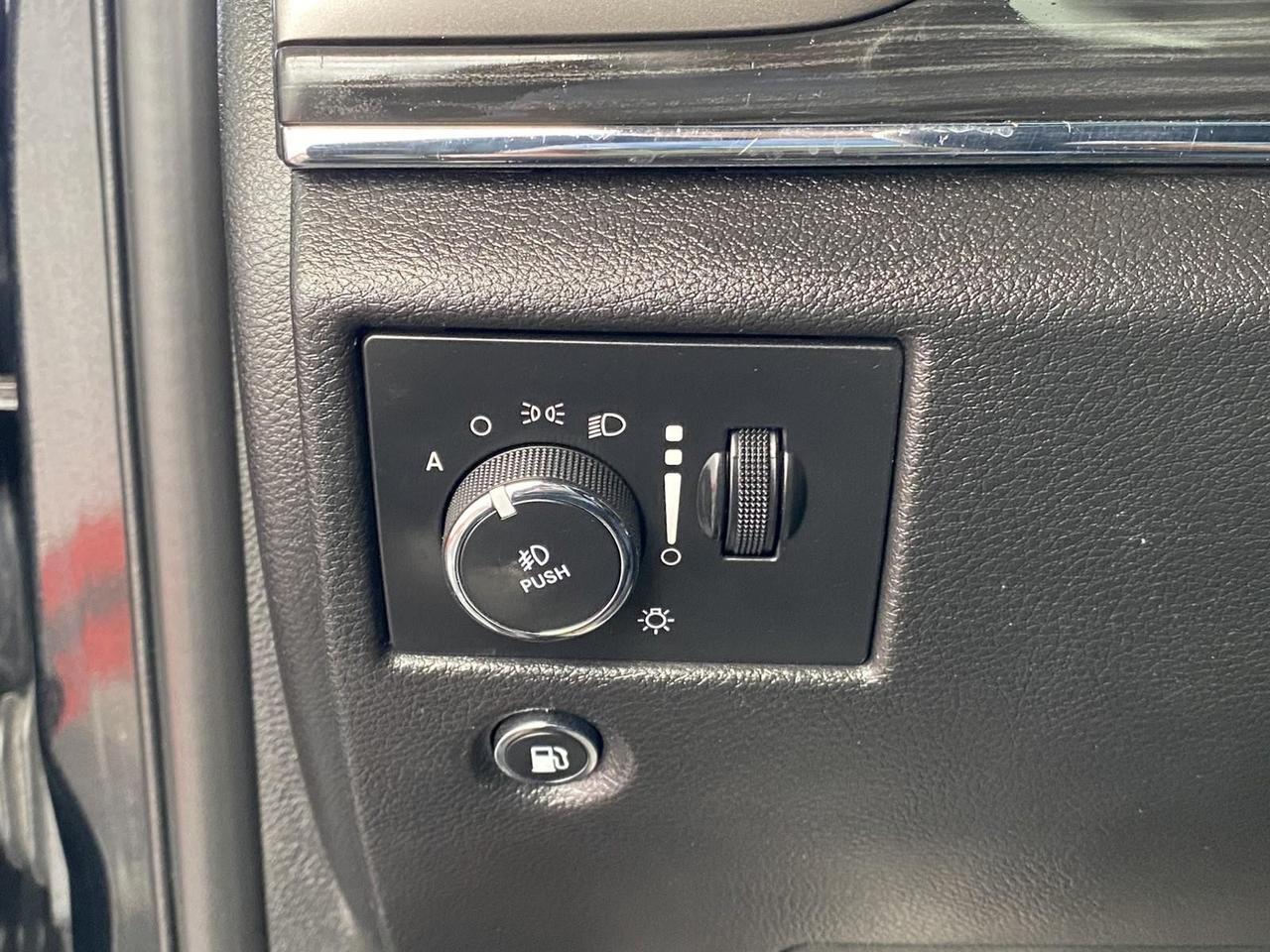 2020 Jeep Grand Cherokee Limited photo 23
