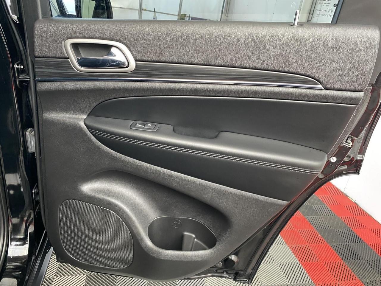 2020 Jeep Grand Cherokee Limited photo 8