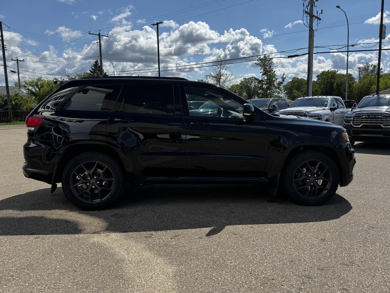 2020 Jeep Grand Cherokee Limited X 4x4 | V6 | Backup Camera | Pano Sunroof | Leather Redwater AB