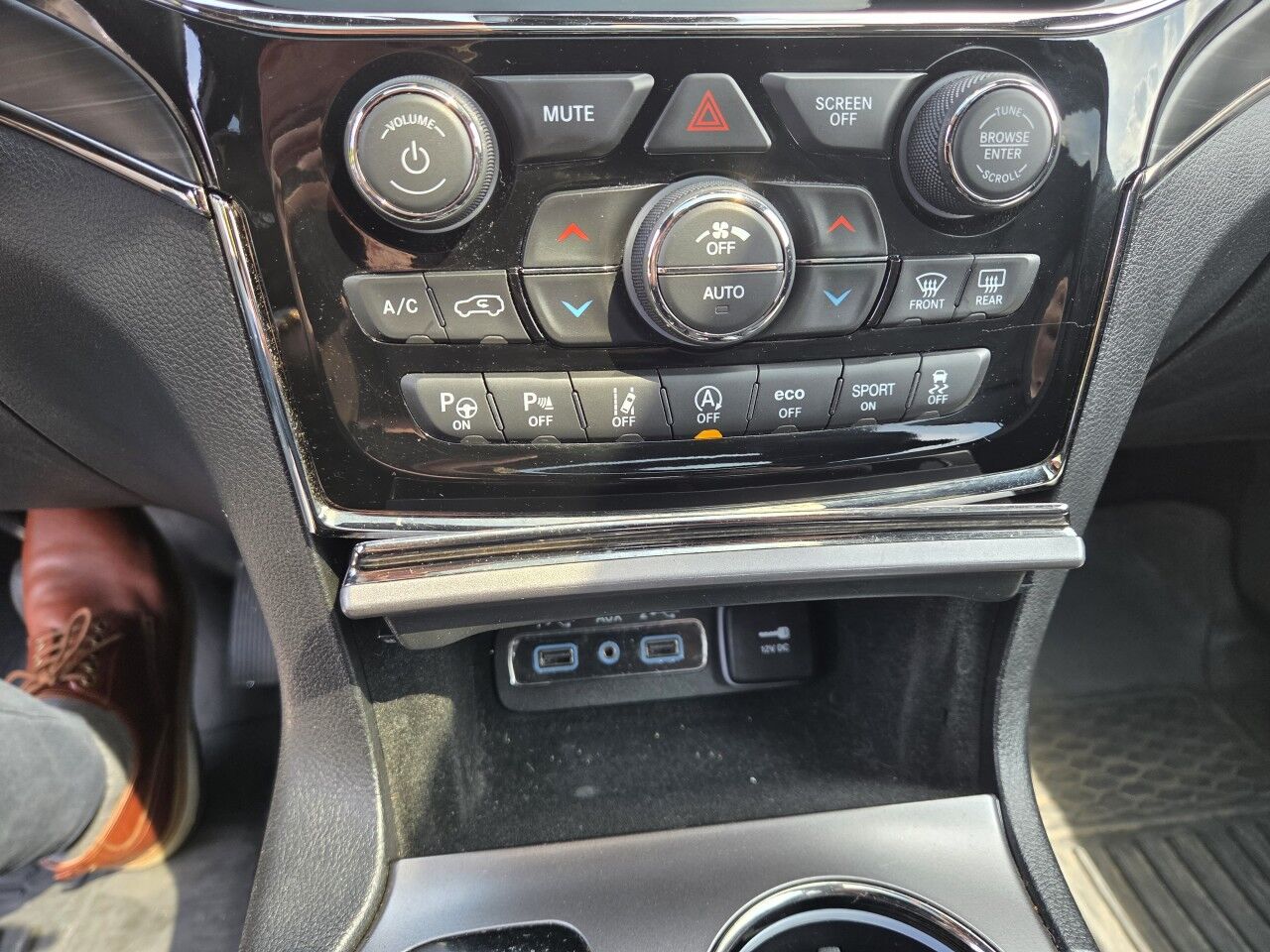 2020 Jeep Grand Cherokee Limited X Charlton MA