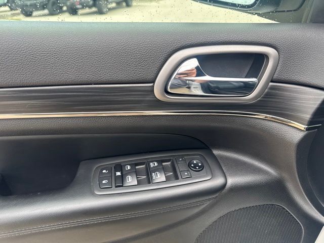 2020 Jeep Grand Cherokee Limited X Random Lake WI