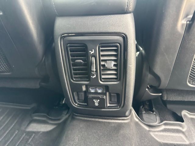 2020 Jeep Grand Cherokee Limited X Random Lake WI