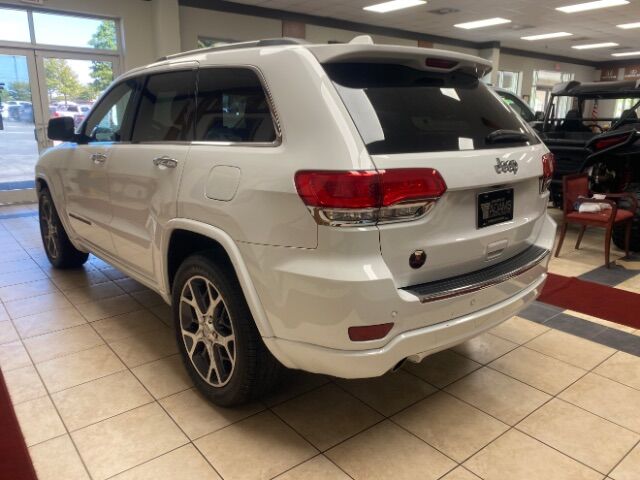 2020 Jeep Grand Cherokee Overland 4x2