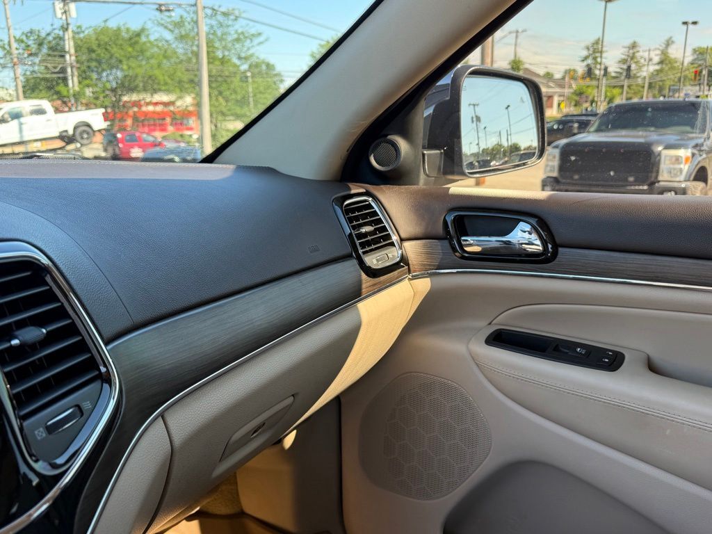 2020 Jeep Grand Cherokee Overland Crestwood KY