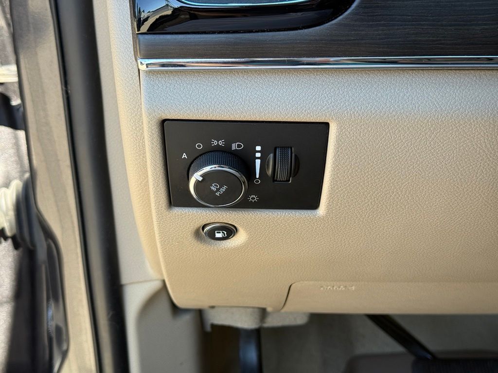 2020 Jeep Grand Cherokee Overland Crestwood KY