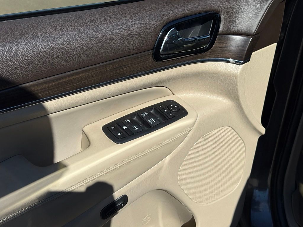 2020 Jeep Grand Cherokee Overland Crestwood KY