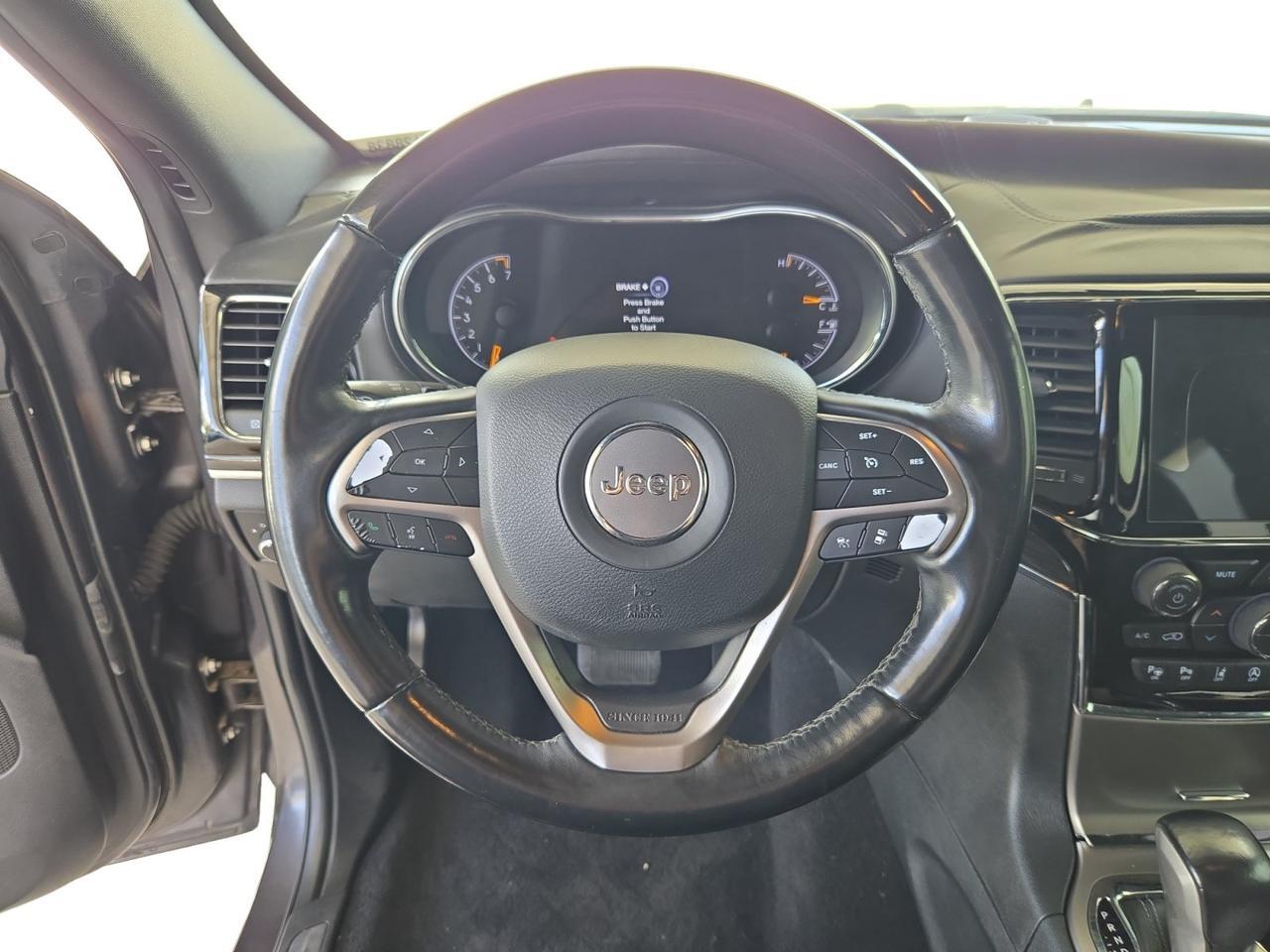 2020 Jeep Grand Cherokee Overland  Selma TX