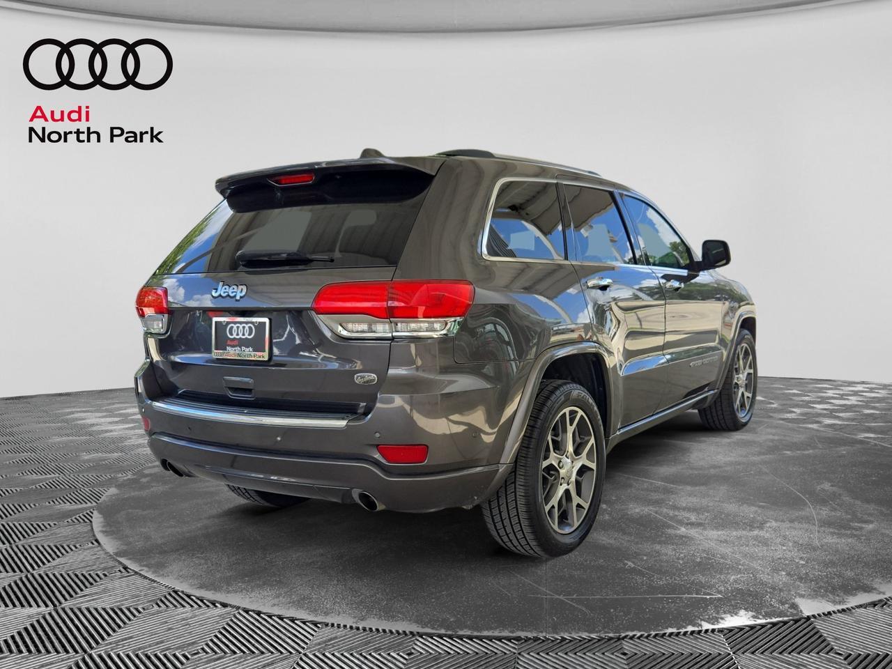 2020 Jeep Grand Cherokee Overland  Selma TX