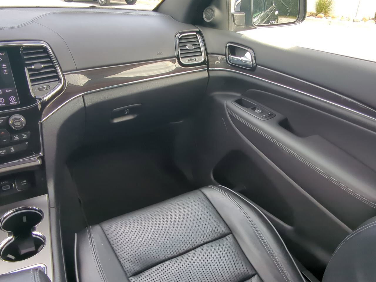 2020 Jeep Grand Cherokee Overland Winder GA