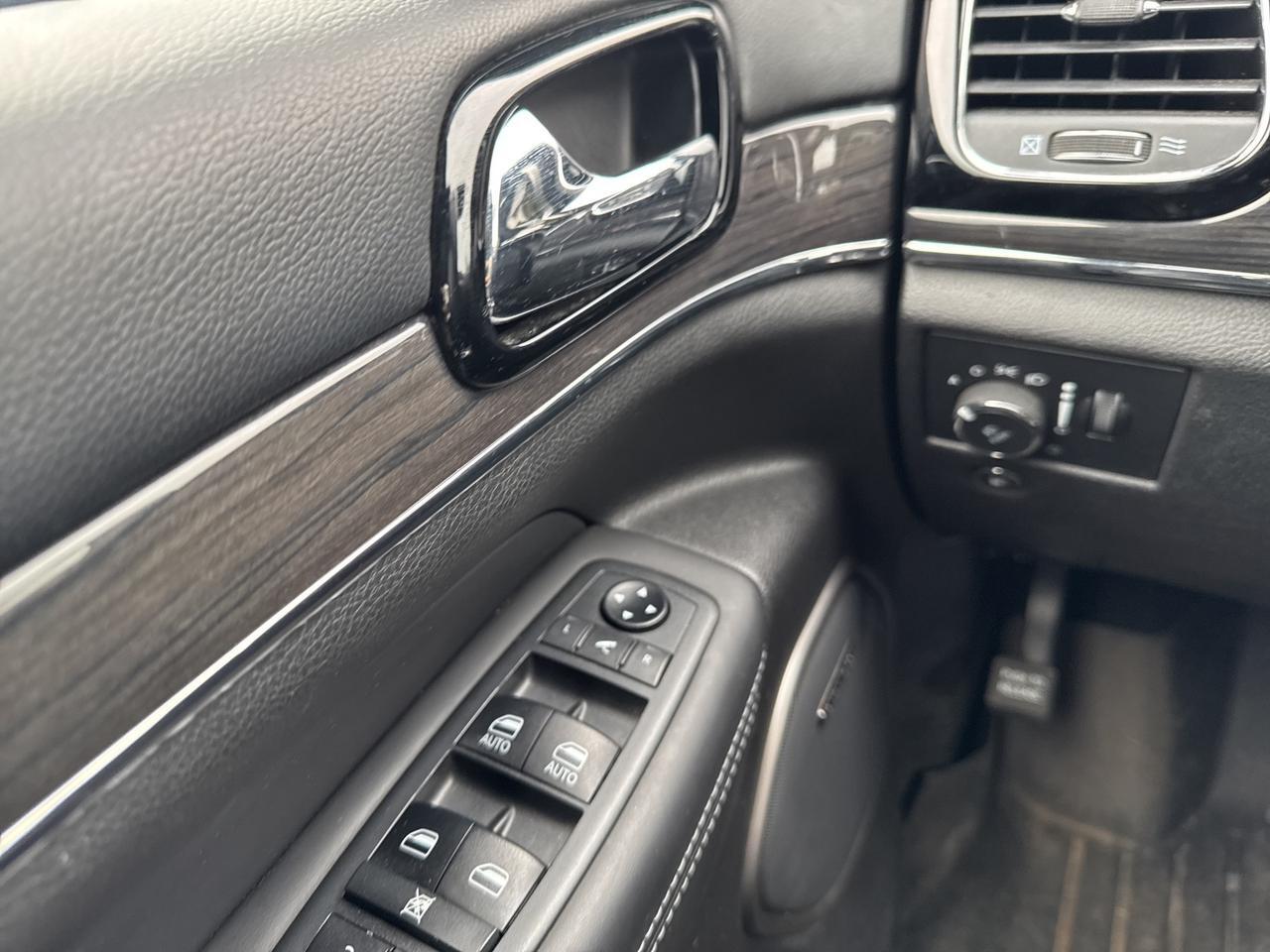 2020 Jeep Grand Cherokee Overland Warrenton VA
