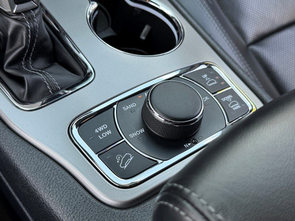 2020 Jeep Grand Cherokee Overland Chantilly VA