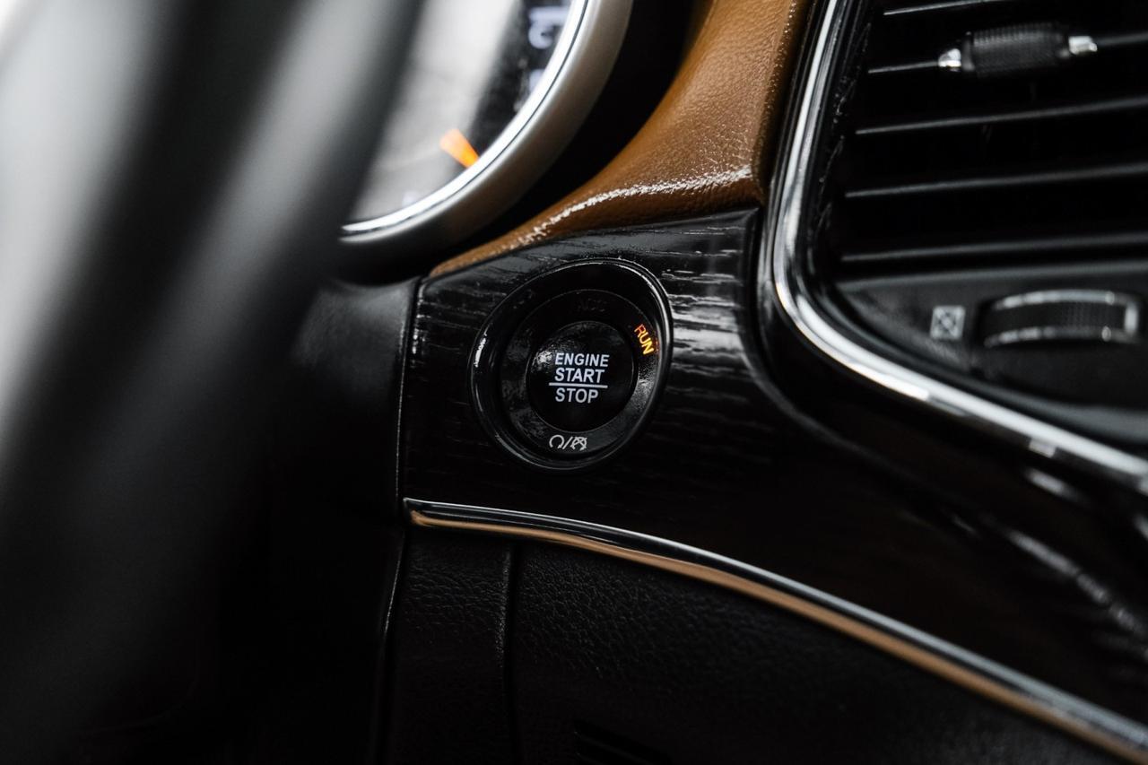 2020 Jeep Grand Cherokee SUMMIT 4WD 5.7L HEMI BLIND SPOT ASSIST FORWARD COLLISION ALERT NAVIGATION PANORAMA Carrollton TX
