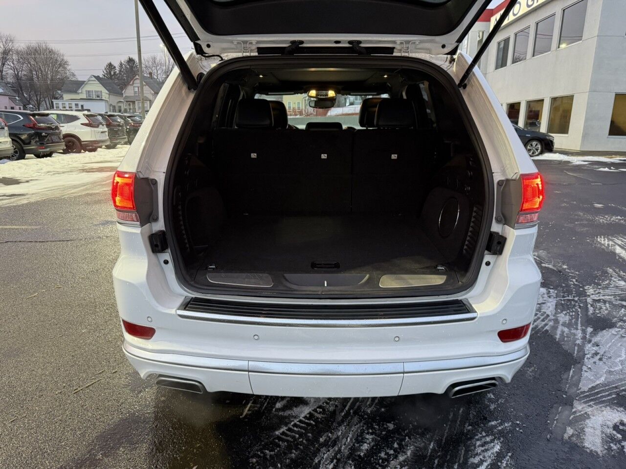 2020 Jeep Grand Cherokee Summit Fitchburg MA