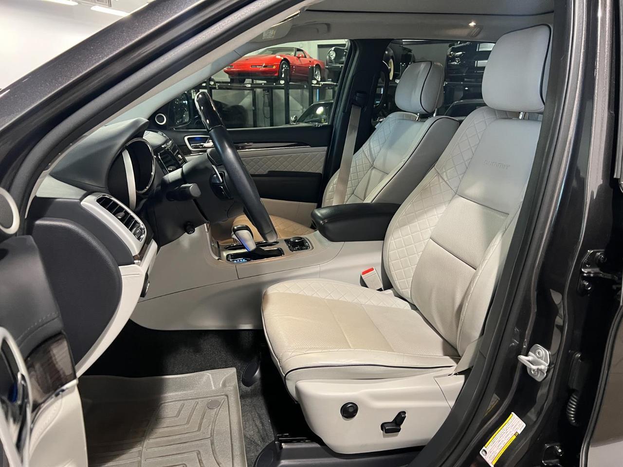 2020 Jeep Grand Cherokee Summit Parker CO