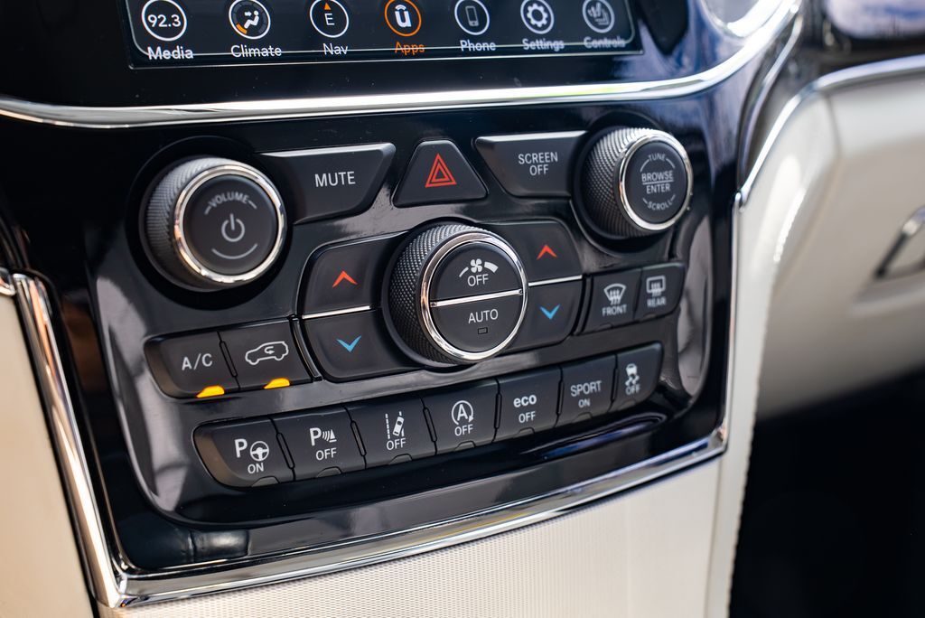 2020 Jeep Grand Cherokee Summit Beaverton OR