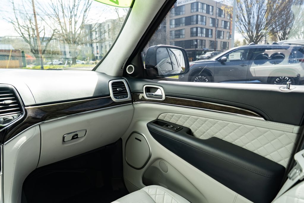 2020 Jeep Grand Cherokee Summit Beaverton OR