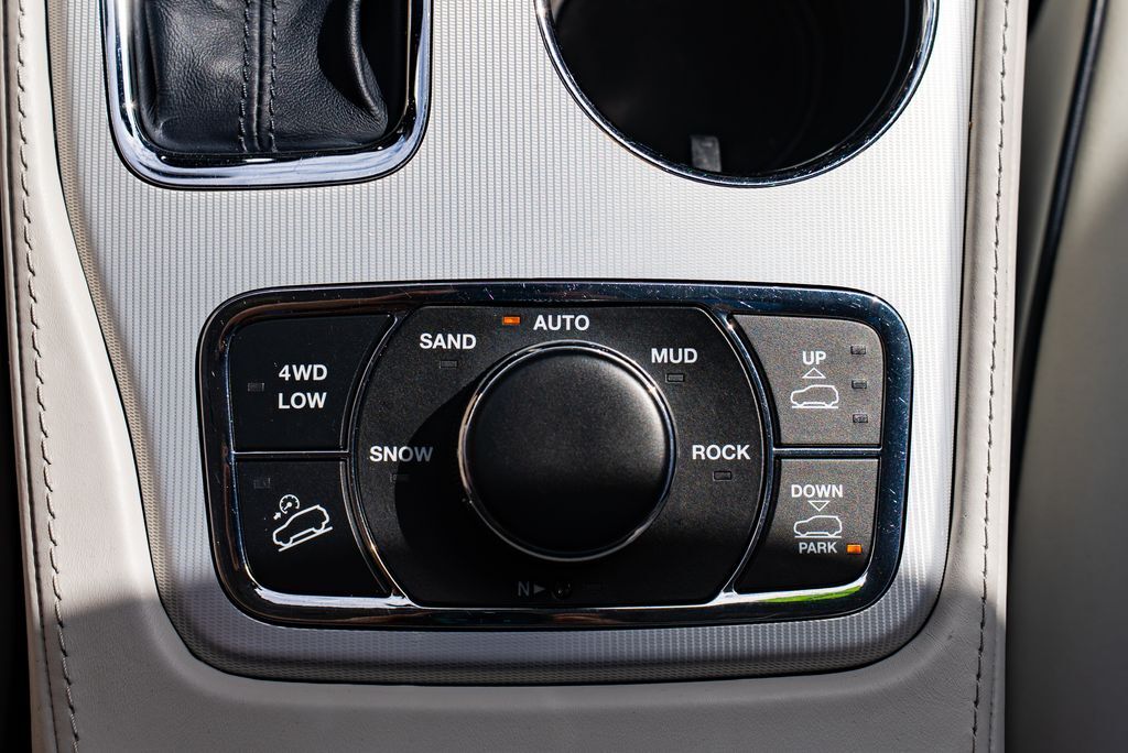 2020 Jeep Grand Cherokee Summit Beaverton OR