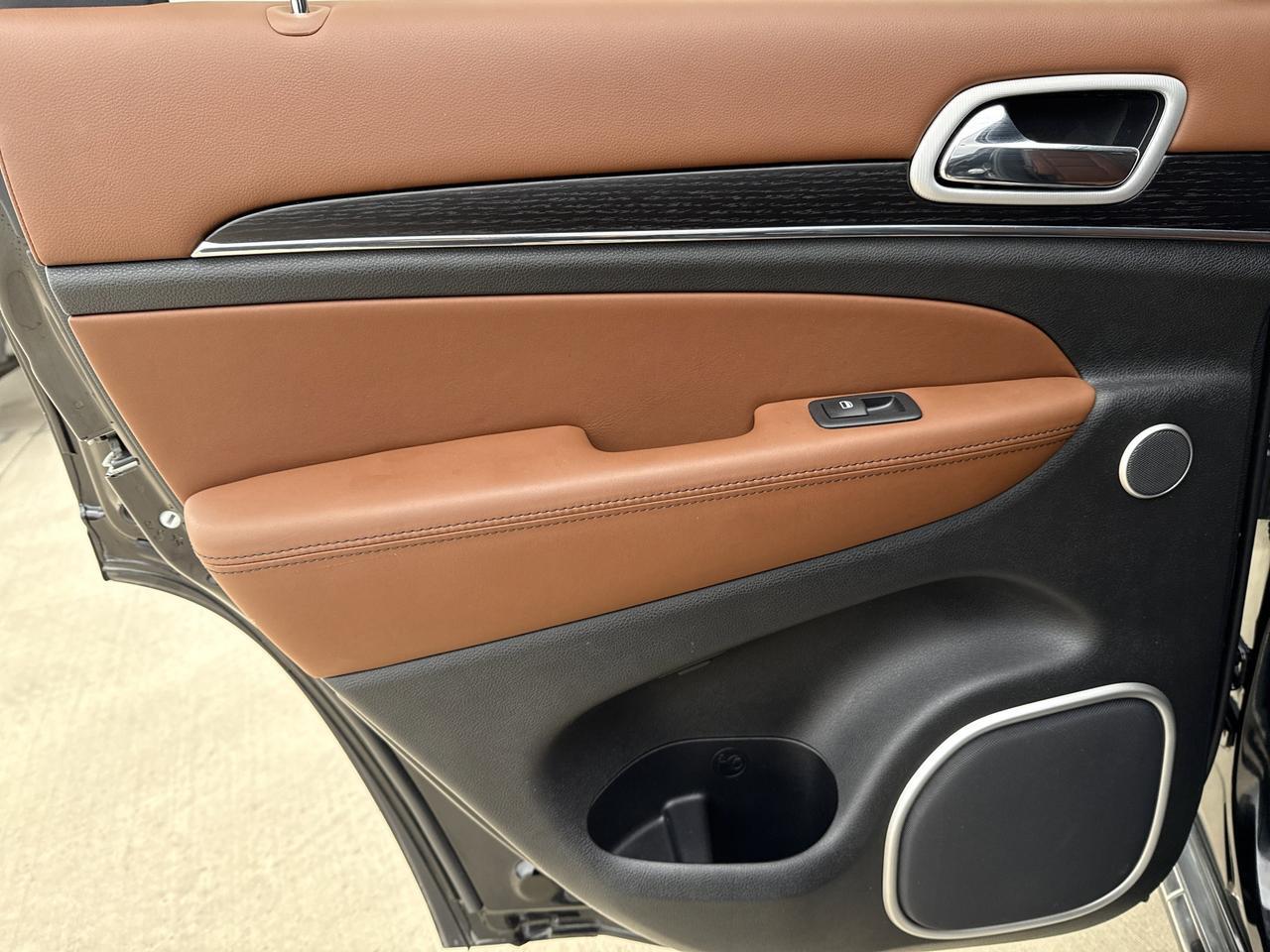 2020 Jeep Grand Cherokee Summit San Antonio TX