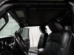 2020 Jeep Wrangler 4x4 Unlimited Sahara Fond du Lac WI