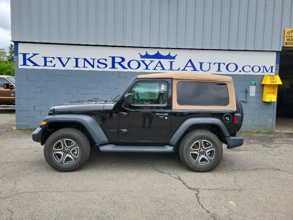 2020 Jeep Wrangler Black and Tan