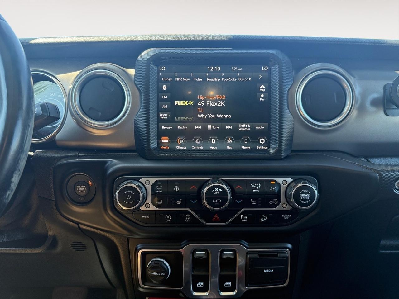 2020 Jeep Wrangler Rubicon, HEATED SEATS, HEATED STEERING WHEEL, BACKUP CAMERA, APPLE CARPLAY/ANDROID AUTO, POWER MIRRORS, BLIND SPOT ALERT, UNIVERSAL GARAGE DOOR OPENER, NAVIGATION, CLEAN CARFAX! Norfolk VA