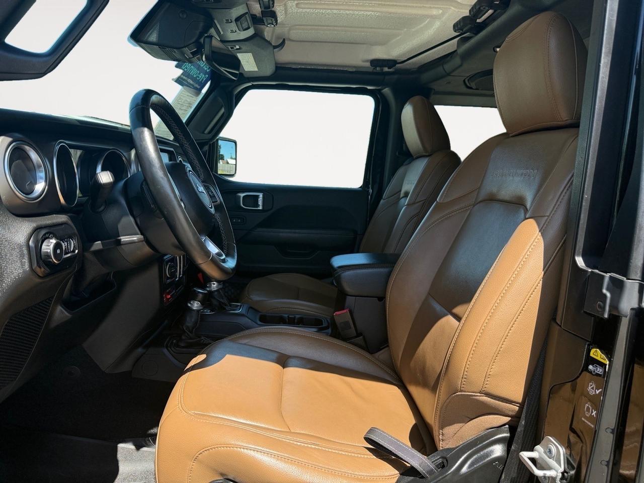 2020 Jeep Wrangler Rubicon, HEATED SEATS, HEATED STEERING WHEEL, BACKUP CAMERA, APPLE CARPLAY/ANDROID AUTO, POWER MIRRORS, BLIND SPOT ALERT, UNIVERSAL GARAGE DOOR OPENER, NAVIGATION, CLEAN CARFAX!