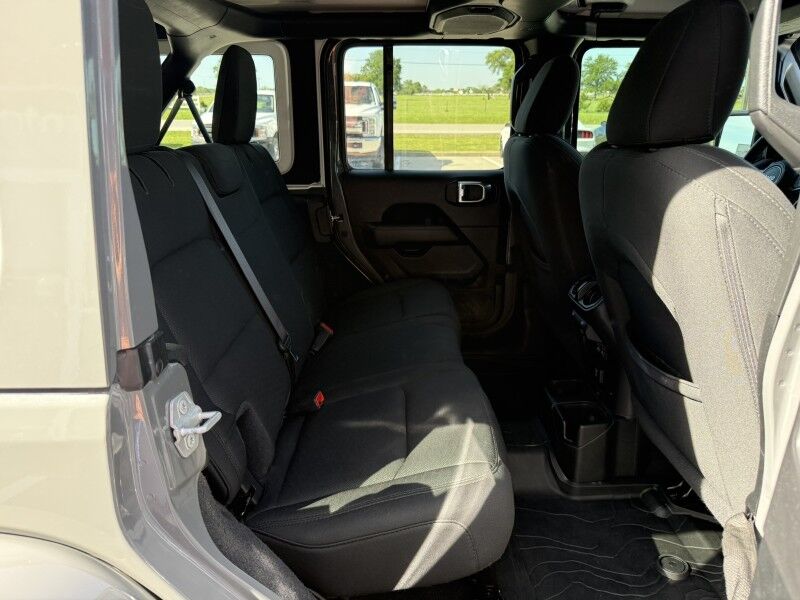 2020 Jeep Wrangler Unlimited 4x4 Sahara High Altitude Collinsville OK