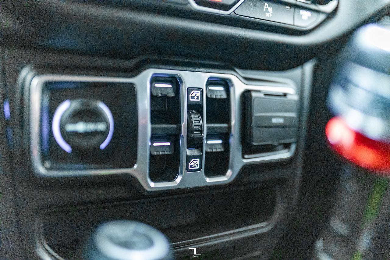 2020 Jeep Wrangler Unlimited 4x4 Sport BCam Manual Red Deer AB