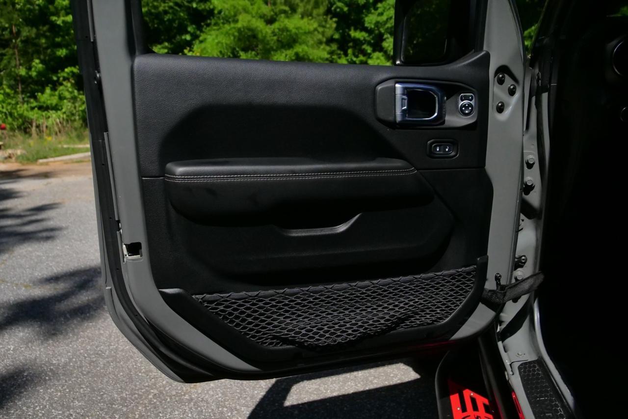 2020 Jeep Wrangler Unlimited Rubicon 4X4 / Sky One Roof / Leather Seats! High Point NC