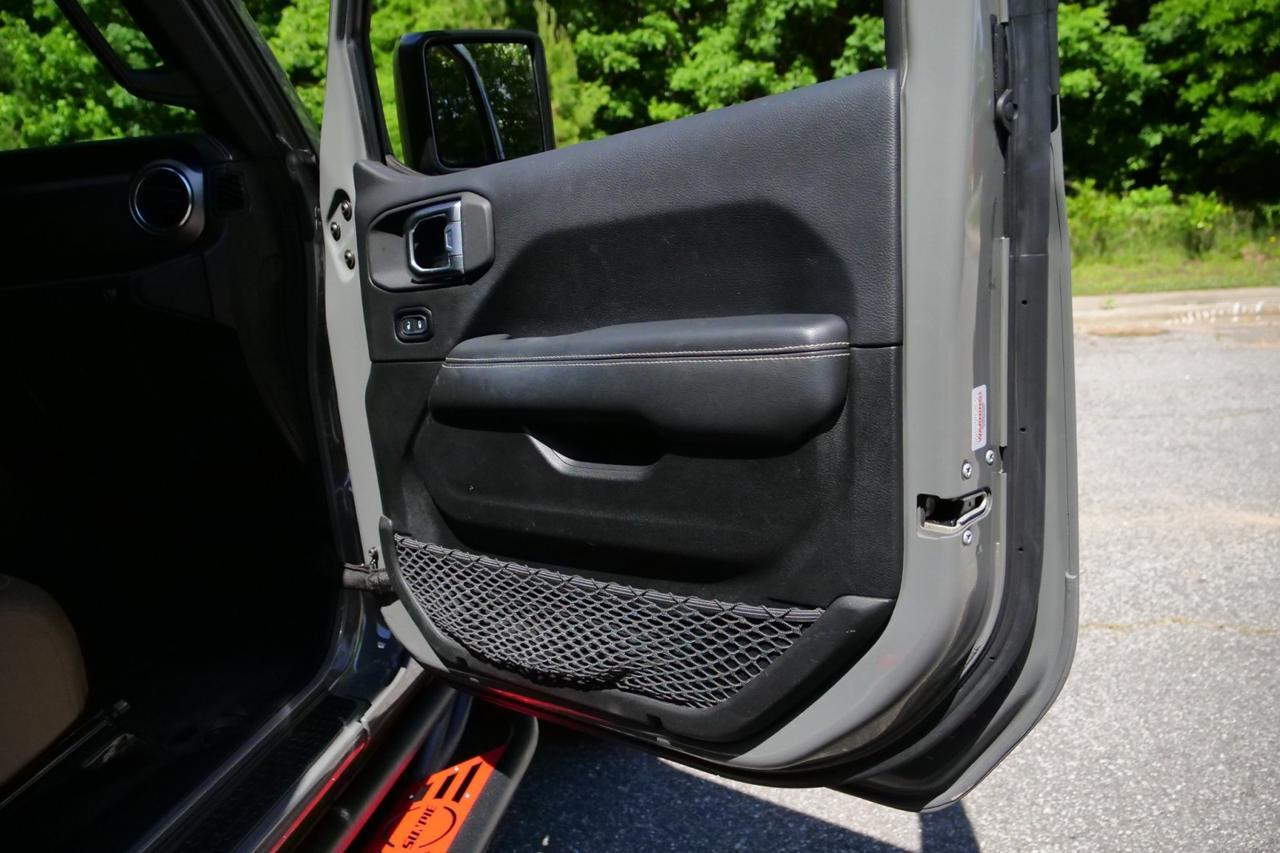 2020 Jeep Wrangler Unlimited Rubicon 4X4 / Sky One Roof / Leather Seats! High Point NC