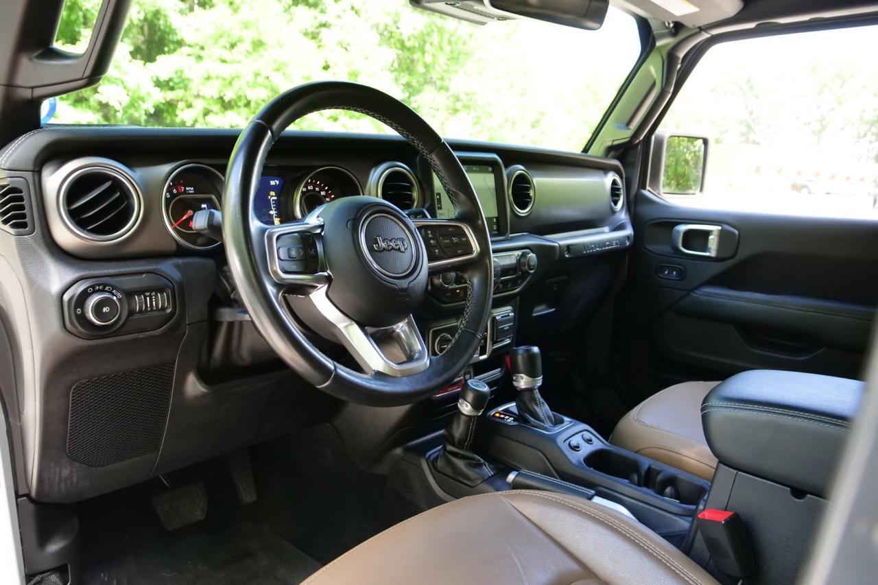 2020 Jeep Wrangler Unlimited Rubicon 4X4 / Sky One Roof / Leather Seats! High Point NC