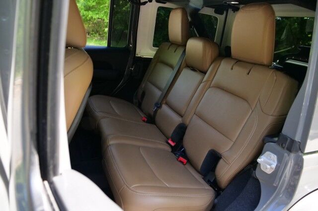 2020 Jeep Wrangler Unlimited Rubicon 4X4 / Sky One Roof / Leather Seats! High Point NC