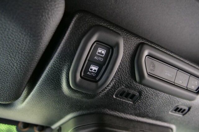 2020 Jeep Wrangler Unlimited Rubicon 4X4 / Sky One Roof / Leather Seats! High Point NC