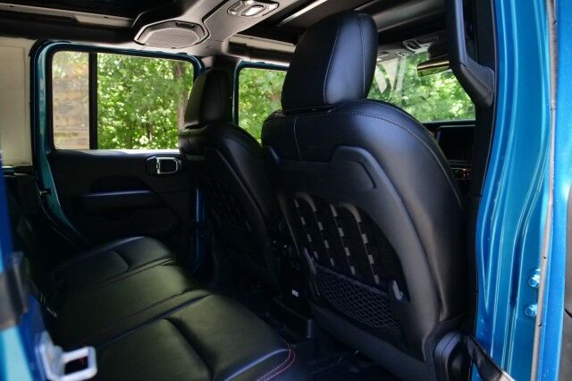 2020 Jeep Wrangler Unlimited Rubicon 4X4 / Sky One Roof / Steel Bumper Group! High Point NC