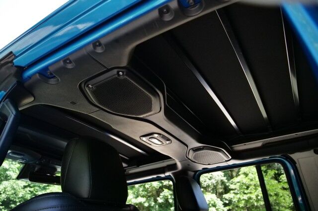 2020 Jeep Wrangler Unlimited Rubicon 4X4 / Sky One Roof / Steel Bumper Group! High Point NC