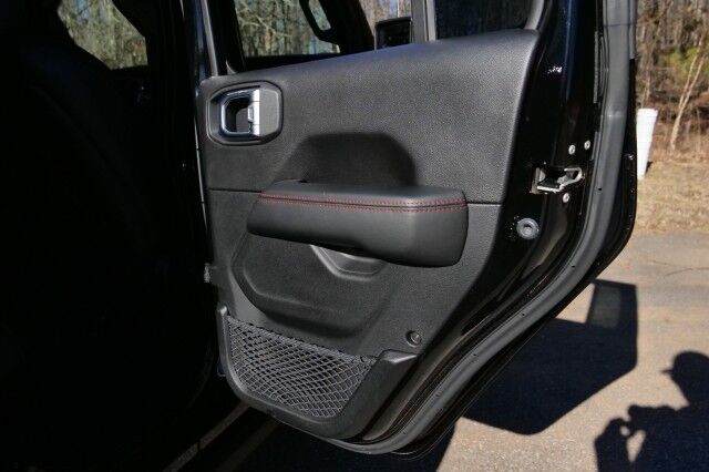 2020 Jeep Wrangler Unlimited Rubicon 4X4 / Sky One Roof / Steel Bumper Group! High Point NC